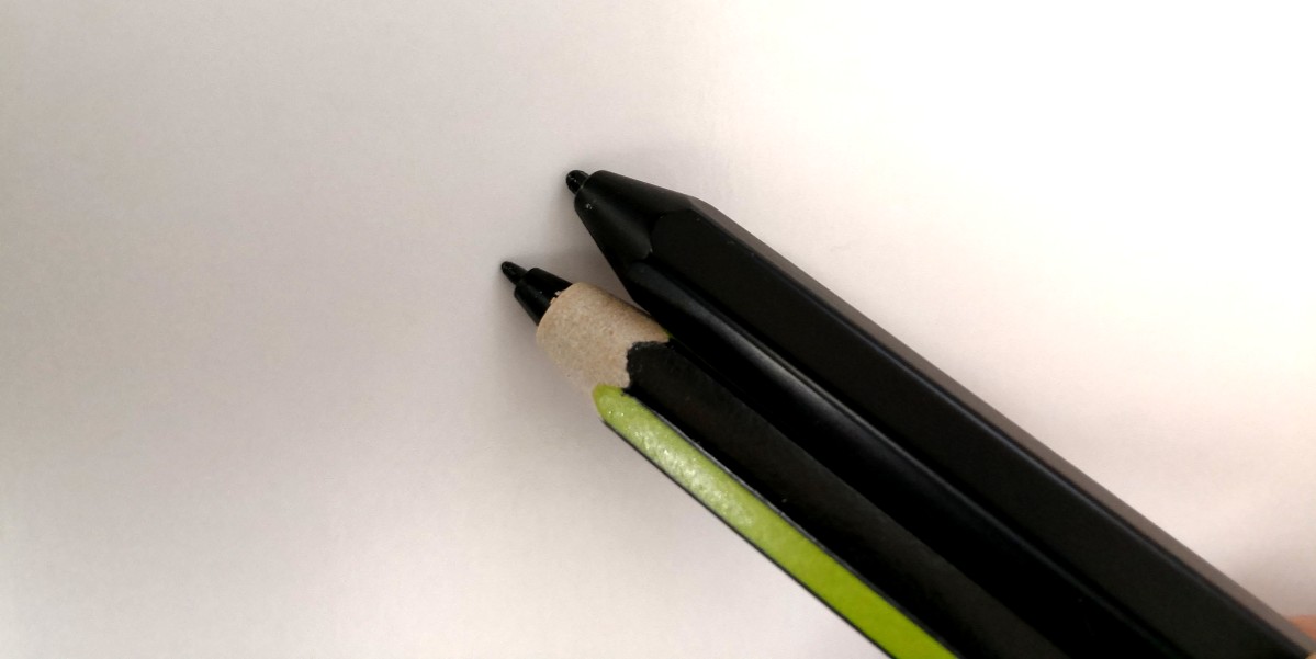 2本のEMRペンのペン先の違い